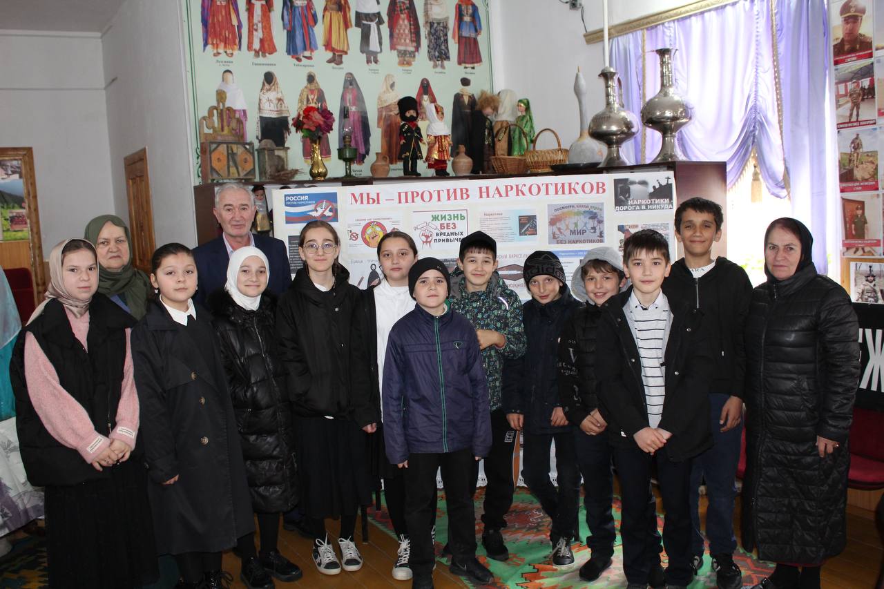 Профилактика правонарушений и асоциального поведения.